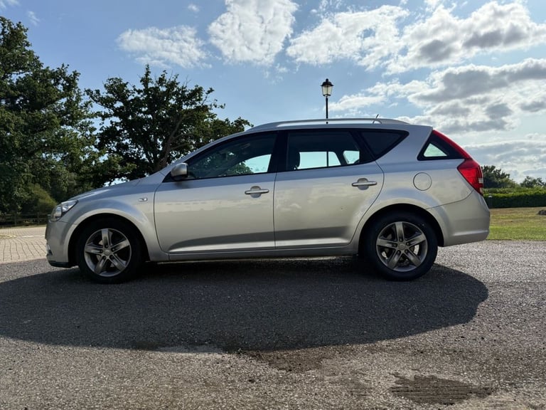 2012 Kia Ceed 1.6 CRDi 2 Sports Wagon 5dr Diesel Auto Euro 5 (113 bhp) Estate Diesel Automatic