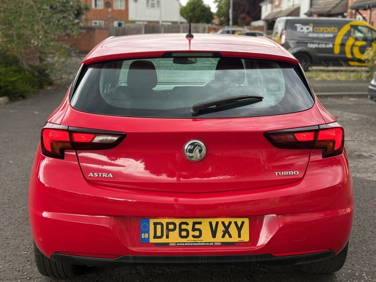 2015 Vauxhall Astra 1.4T 16V 125 Design 5dr HATCHBACK Petrol Manual
