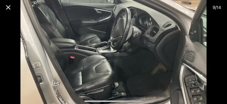 2015 Volvo V40 D2 [120] SE Lux Nav 5dr Geartronic HATCHBACK DIESEL Automatic