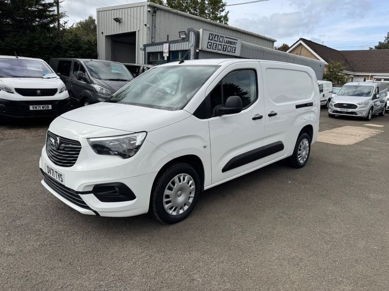 2021 Vauxhall Combo 1.5 Turbo D 2300 Sportive Panel Van 6dr Diesel Manual L2 H1 Euro 6 (100 ps) P...