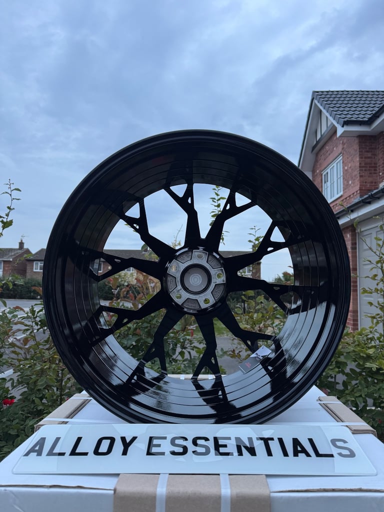 22” Riviera RF5 Alloy Wheels in Gloss Black - Ranger Rover Vogue Sport Defender Discovery