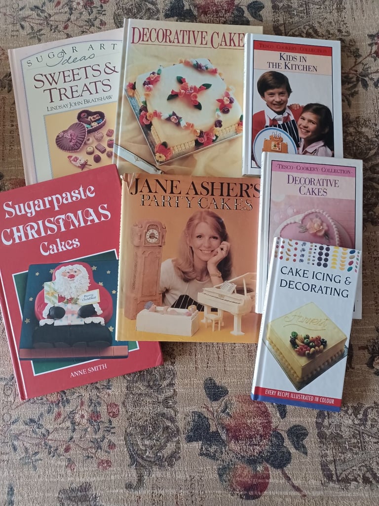 Cake decorating books.