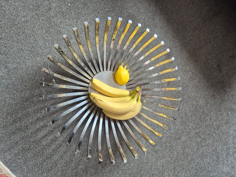 image for Stainless Steel Repeat Pronged Fruit Bowl