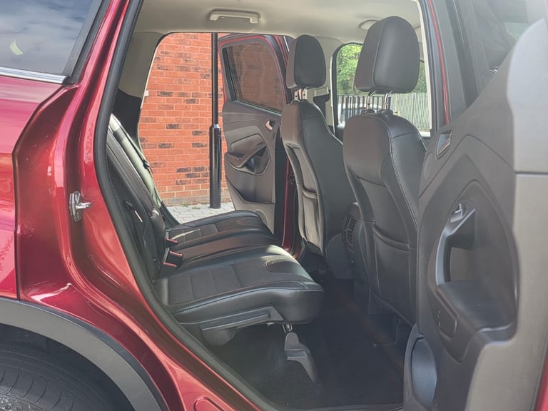 Ford, KUGA, Automatic, Hatchback, 2015, Semi-Auto, 1997 (cc), 5 doors
