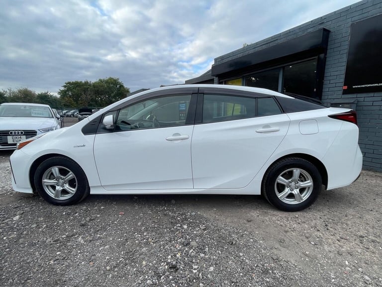 TOYOTA PRIUS 1.8 VVT-h Business Edition CVT Euro 6 (s/s) 5dr 2019