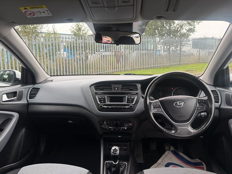 2015 HYUNDAI I20 SE CRDI HATCHBACK WHITE DIESEL