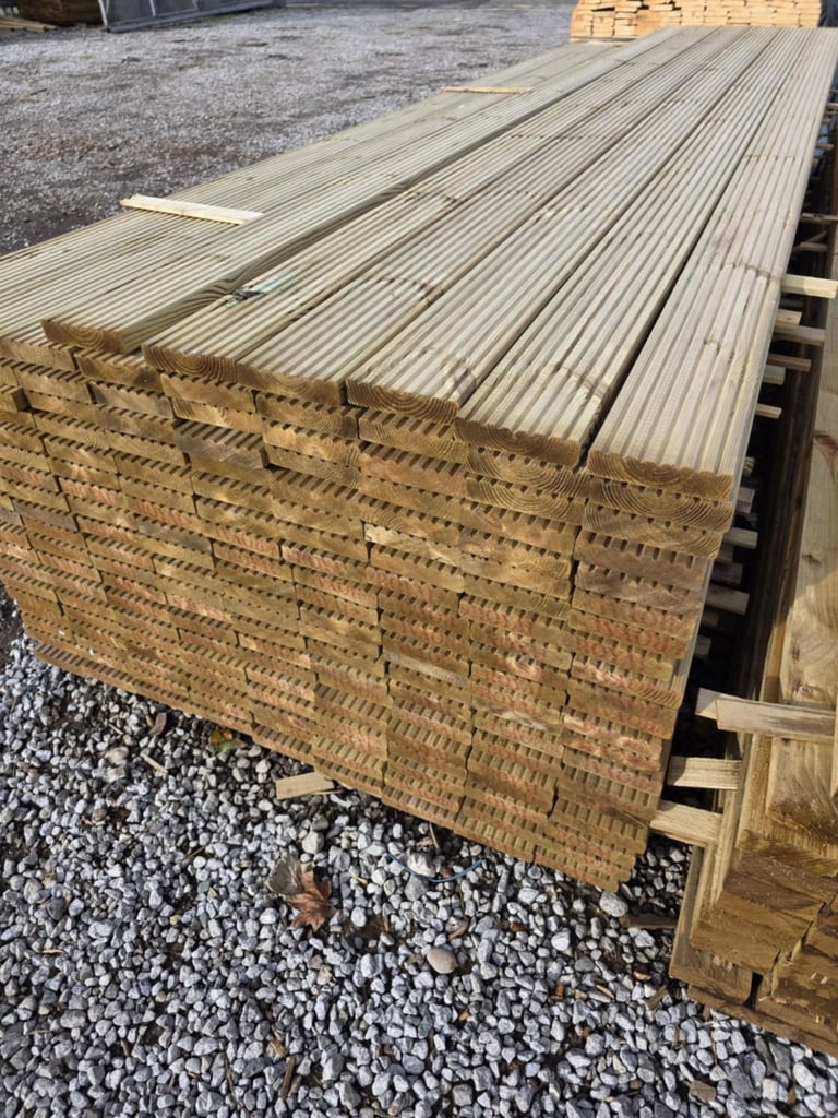 ❤️ 3.6m TIMBER DECKING BOARDS