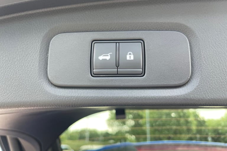 2025 Nissan Qashqai 1.3 DiG-T MH Tekna 5dr HATCHBACK PETROL Manual