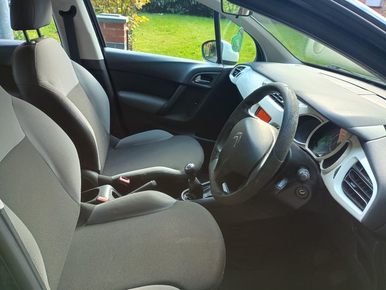 Citroen, C3, Hatchback, 2012, Manual, 1360 (cc), 5 doors