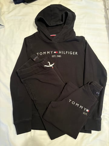 Hilfiger tracksuit hot sale