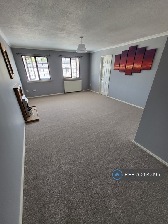 2 bedroom flat in Ladyknowe Court, Moffat, DG10 (2 bed) (#2643195)
