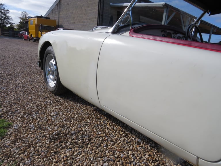 1959 MG MGA ROADSTER Convertible Petrol Manual