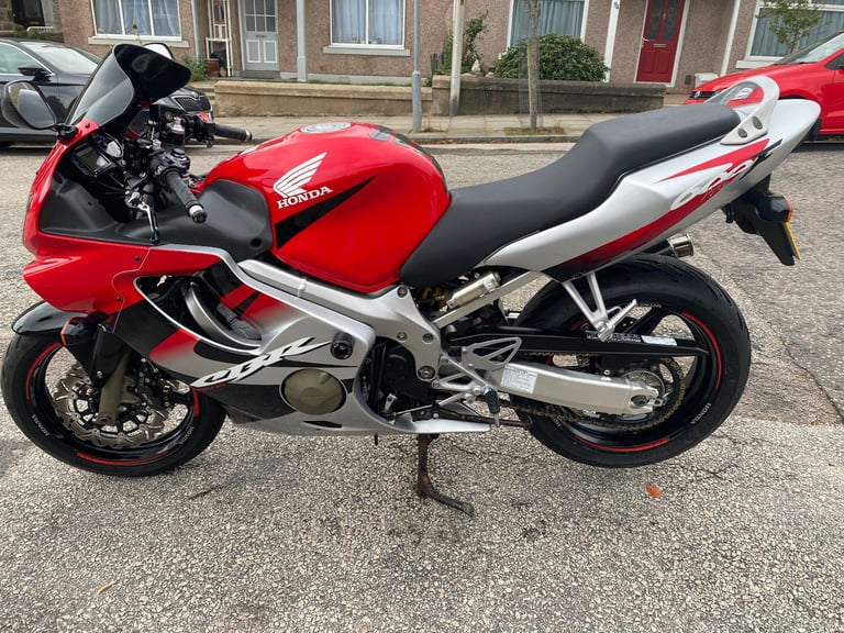 Honda, CBR, 2005, 599 (cc)