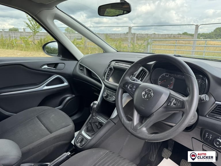 2017 Vauxhall Zafira Tourer 1.6 CDTi ecoFLEX Design MPV 5dr Diesel Manual Euro 6 (s/s) (134 ps) M...