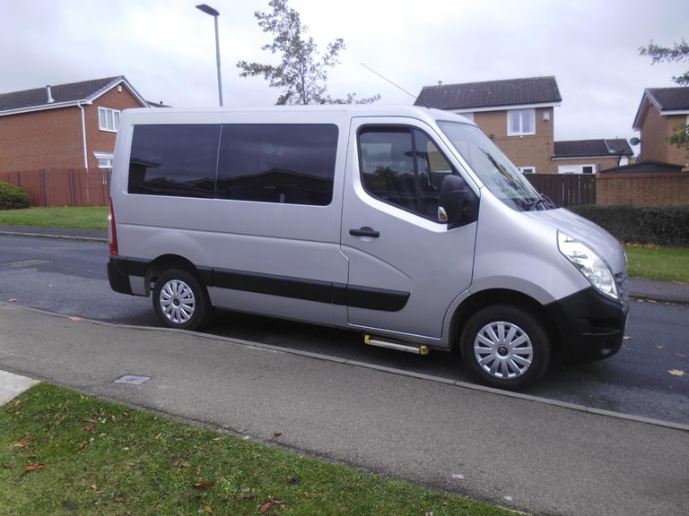 2014/63 Renault Master Wheelchair Accessible Driver and Passenger Transfer