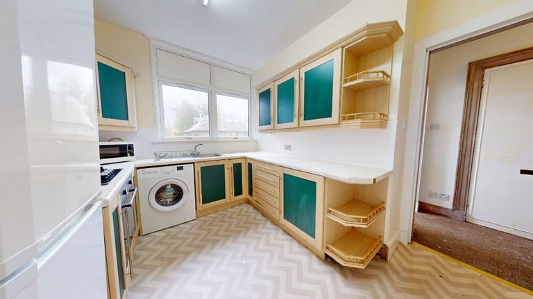 2 bedroom flat in Clifton Road, Hilton, Aberdeen, AB24 4DT
