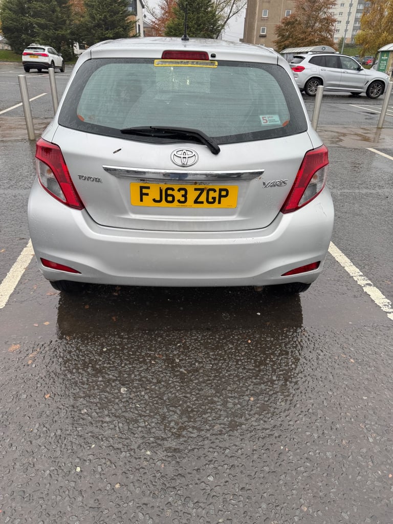 Toyota, YARIS, Hatchback, 2013, Manual, 1329 (cc), 5 doors