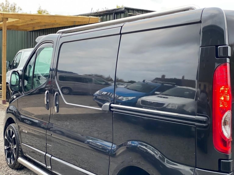 2013 Renault Trafic 2.0 dCi SL27 Sport L1 H1 3dr PANEL VAN Diesel Manual