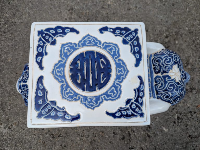 Vintage Blue & White Ceramic Decorative Elephant Plant Pot Stand