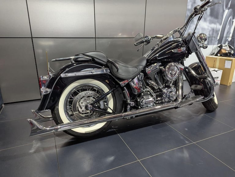 2013 Harley-Davidson Softail 1690 FLSTN Deluxe