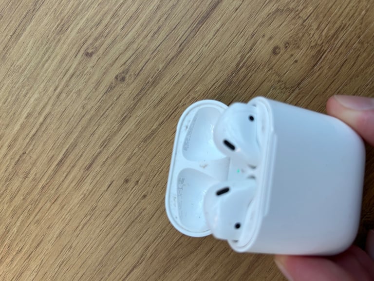 Apple AirPods