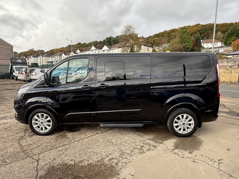 2020 Ford Tourneo Custom 2.0 320 EcoBlue Titanium Minibus Double Cab 5dr Diesel