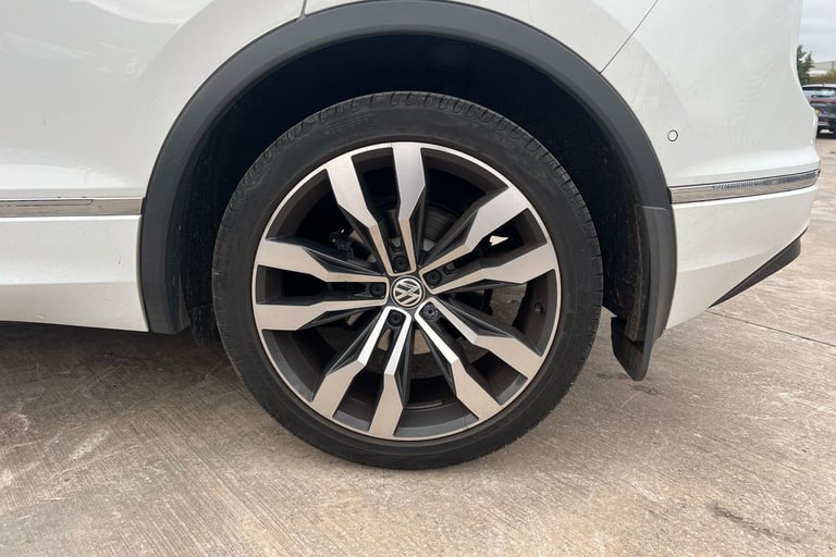 2019 Volkswagen Tiguan 1.5 TSi EVO 150 R-Line Tech 5dr DSG SUV PETROL Automatic