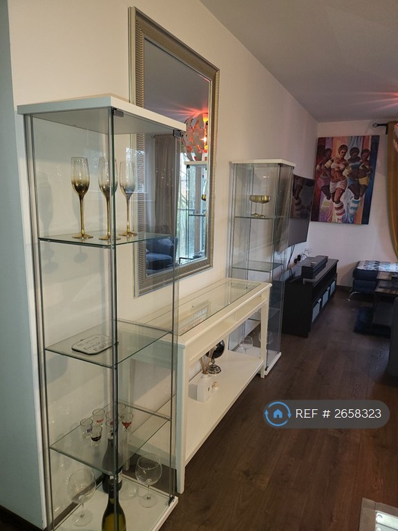 2 bedroom flat in Solihull Heights, Birmingham, B26 (2 bed) (#2658323)