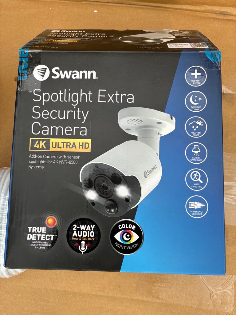 SWANN SPOTLIGHT EXTRA SECURITY CAMERA 4K ULTRA HD £55