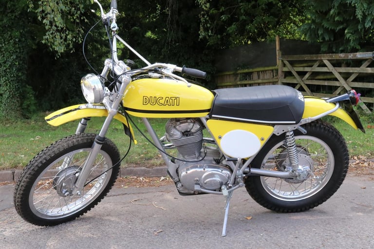 Ducati RT450 RT 450 1972 STAGGERING Condition, could be the best in the world!