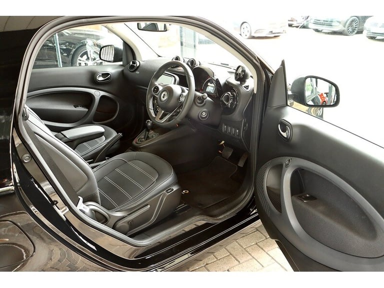 2023 smart fortwo 17.6kWh Prime Exclusive Coupe 2dr Electric Auto (22kW Charger) (82 ps) Coupe El...