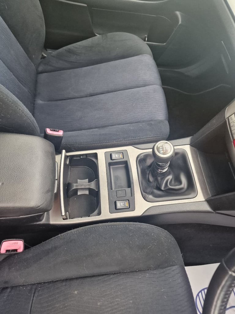 Subaru, OUTBACK,all wheels drives Estate, 2011, Manual, 1998 (cc), 5 doors