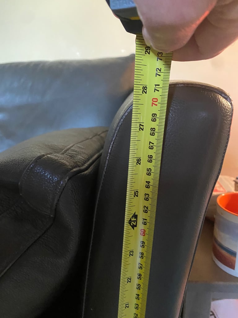 Multiyork ‘Diplomat’ Leather Sofa