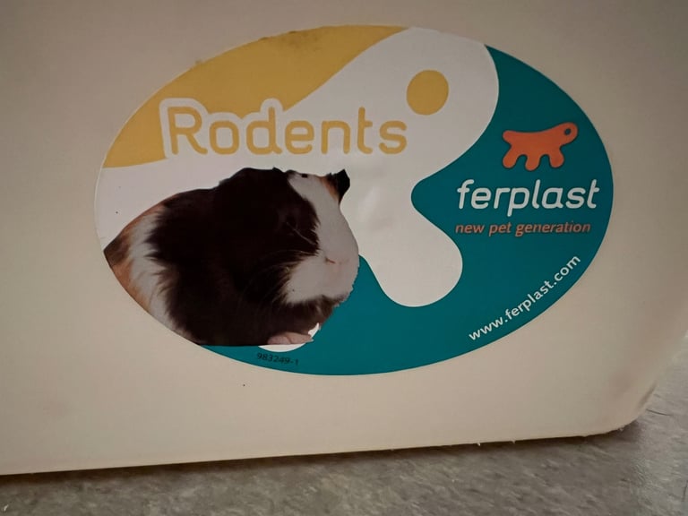 Ferplast Cavie 80 Guinea Pig Cage  77cm L x 48Cm W x 42cm H