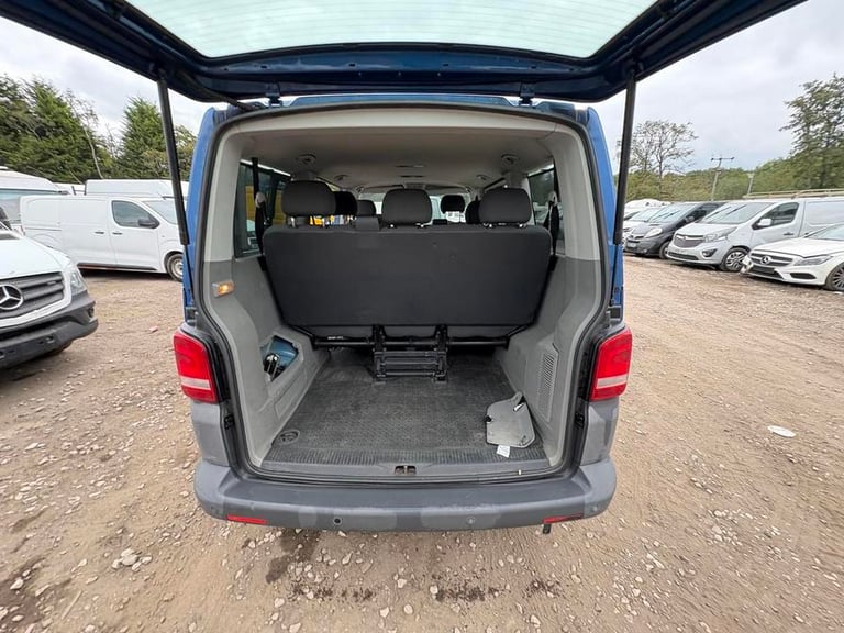 2010 Volkswagen Transporter Transporter T30 S 84 TDI SWB Minibus DIESEL Manual