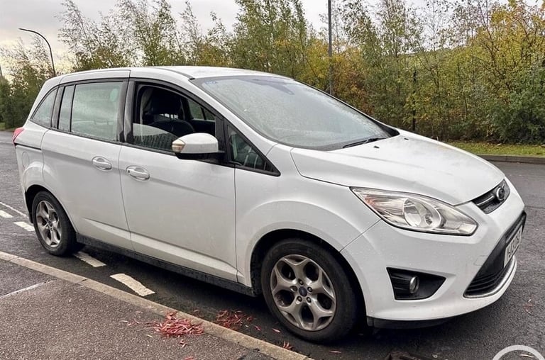 2013 Ford Grand C-Max 1.6 TDCi Zetec 5dr - due in MPV Diesel Manual