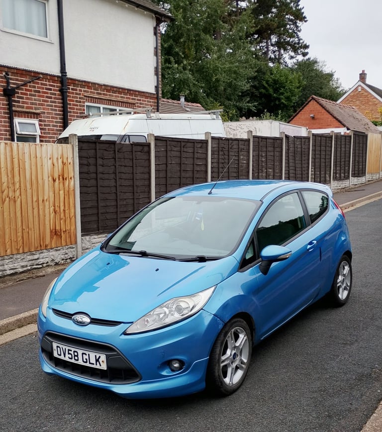 FORD FIESTA ZETEC S 1.6 TDCI, £20 TAX, 12 MONTHS MOT, TIMING BELT CHANGED,NEW TYRES,PARKING SENSORS.