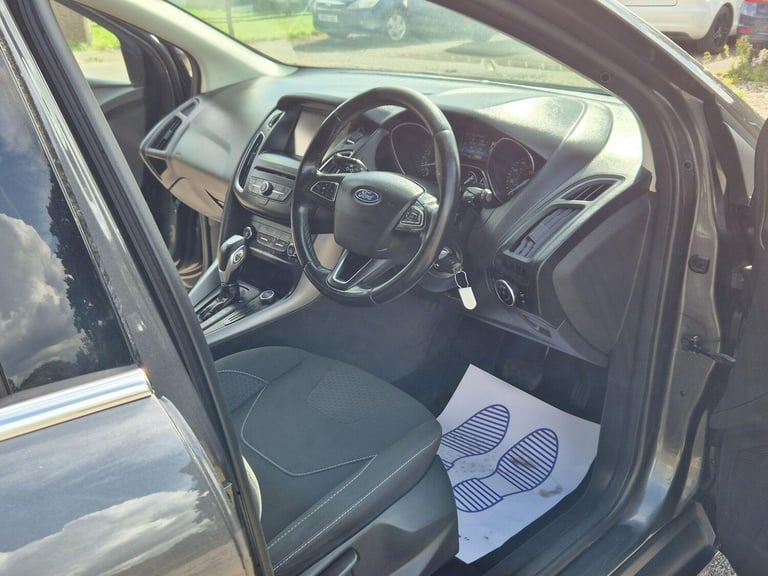 2015 Ford Focus 1.6 Zetec Powershift Euro 6 5dr HATCHBACK Petrol Automatic