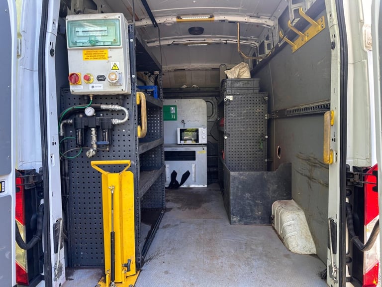 2017 Ford Transit 2.0 350 EcoBlue RWD L2 H3 Euro 6 5dr PANEL VAN Diesel Manual