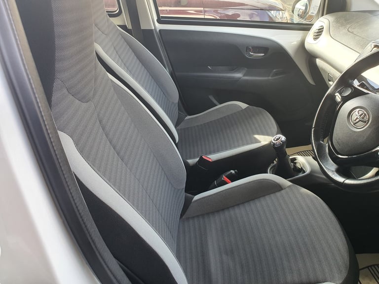 2018 Toyota AYGO X-PLAY VVT-I 998cc petrol