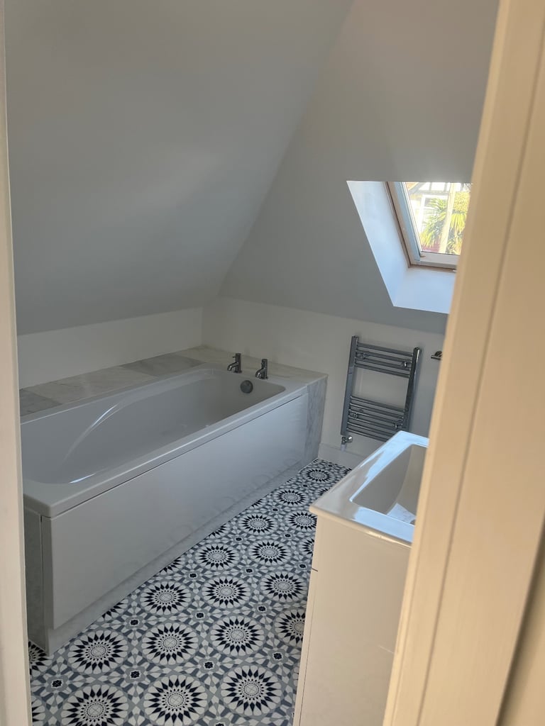 4 Bedroom chalet bungalow , Margery Road, Hove BN37GQ
