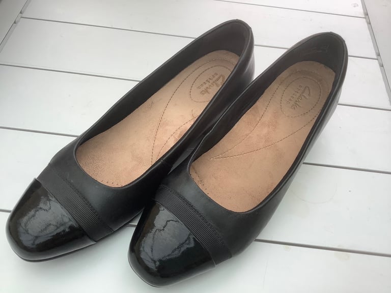 image for Ladies dress shoes size 7