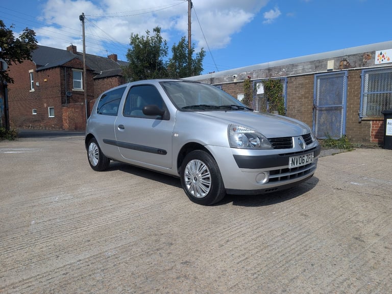 Renault Clio MK2 1.2 45k miles new clutch recent timing belt 3 dr