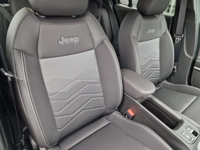 2024 Jeep Avenger 115kW Altitude 54kWh 5dr Auto Hatchback Electric Automatic