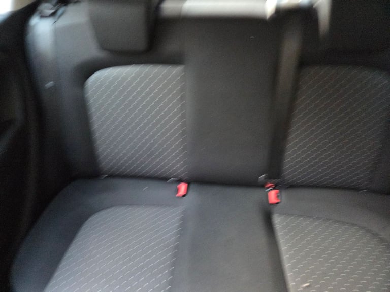Grande punto 1.4 petrol cheap insurance and tax vgc in out motd 