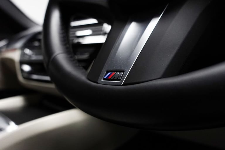 2021 BMW 5 Series 2.0 520d MHT M Sport Saloon 4dr Diesel Hybrid Steptronic Euro 6 (s/s) (190  Sal...