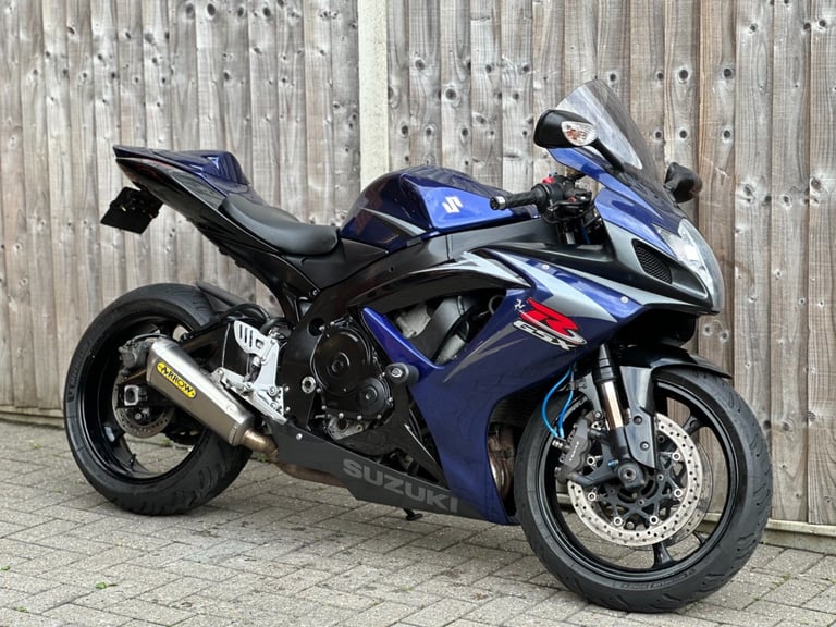 SUZUKI GSXR 750 K7 ISLE OF MAN 2007 (07) SUPER SPORT NUMBER 096 OF 200 MADE