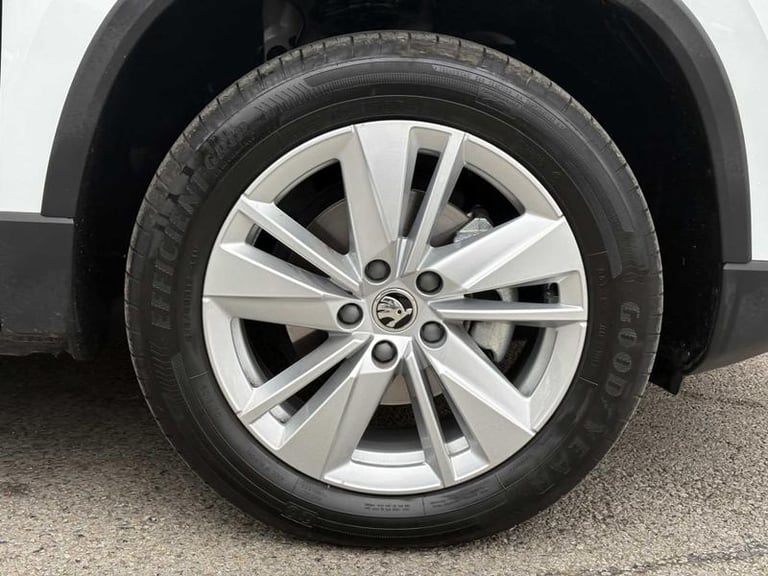 2025 Skoda Karoq 1.0 TSI 116 SE Drive 5dr Manual SUV Petrol Manual