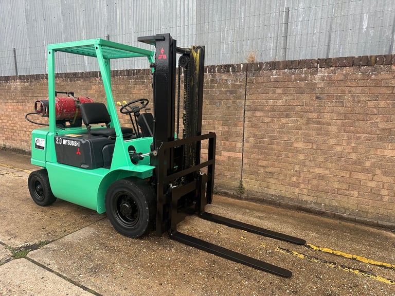 Mitsubishi 2ton gas forklift, clear view mast 