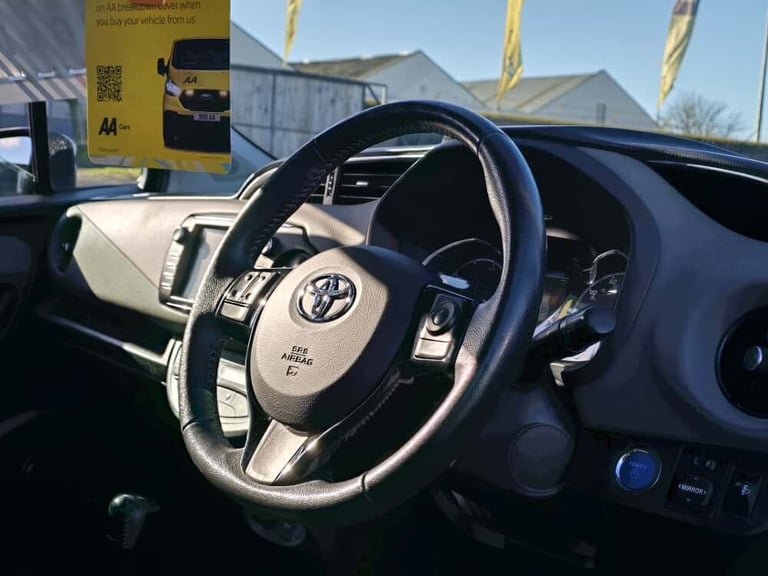 2018 Toyota Yaris 1.5 Hybrid Icon Tech 5dr CVT HATCHBACK Petrol/Electric Hybrid Automatic